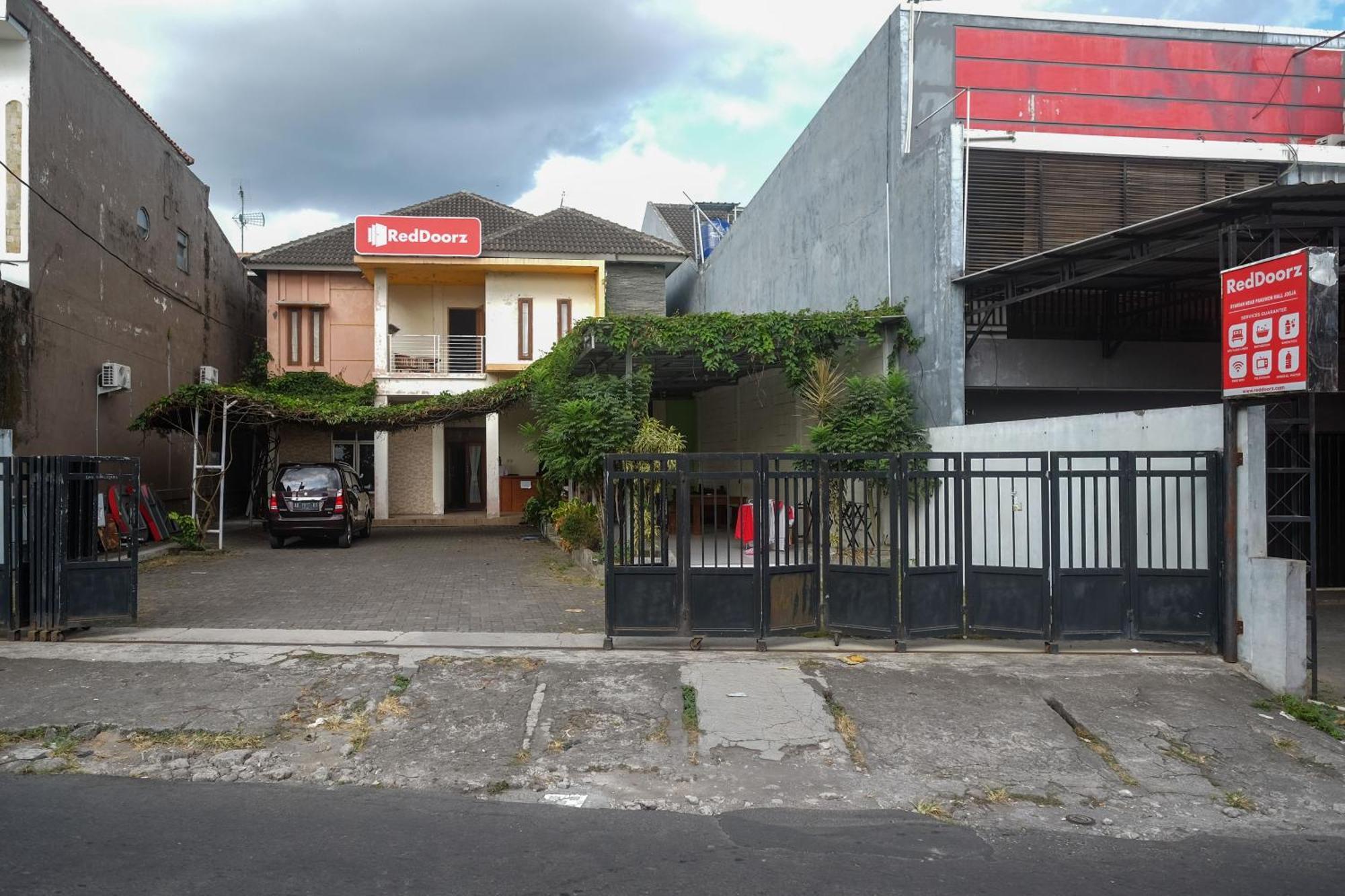 Reddoorz Syariah Near Pakuwon Mall Jogja Kejayan Eksteriør bilde