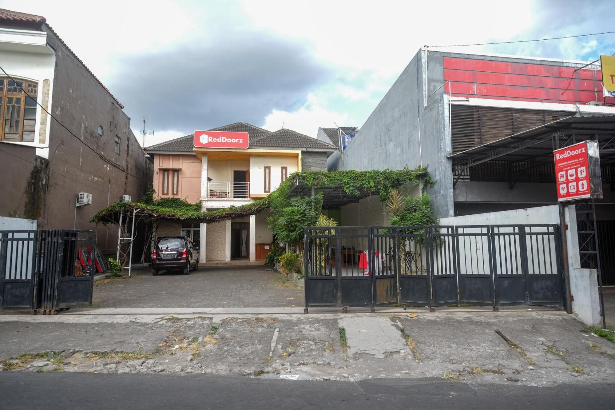 Reddoorz Syariah Near Pakuwon Mall Jogja Kejayan Eksteriør bilde